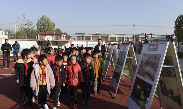 聊城段运河图片展走进阳谷县大布乡刘胡同完小